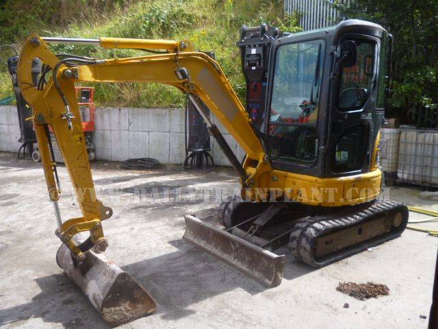 PC 27MR2 KOMATSU części zamienne